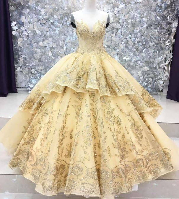 Luxurious ALine Prom Dress,Strapless Sleeveless Lace Court Train Ball